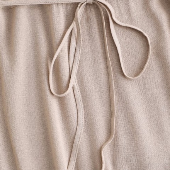 Cute Short Sleeve Dress New! - Picture 3 of 4